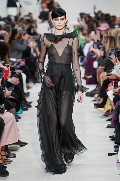 Look 80